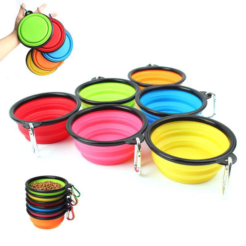 Outdoor Portable Puppy Water Container with Carabiner Folding